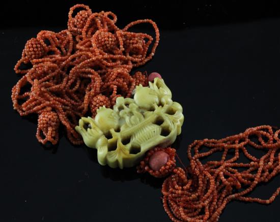A 1920's Chinese coral bead and