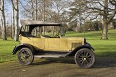 A 1921 Overland tourer two axl