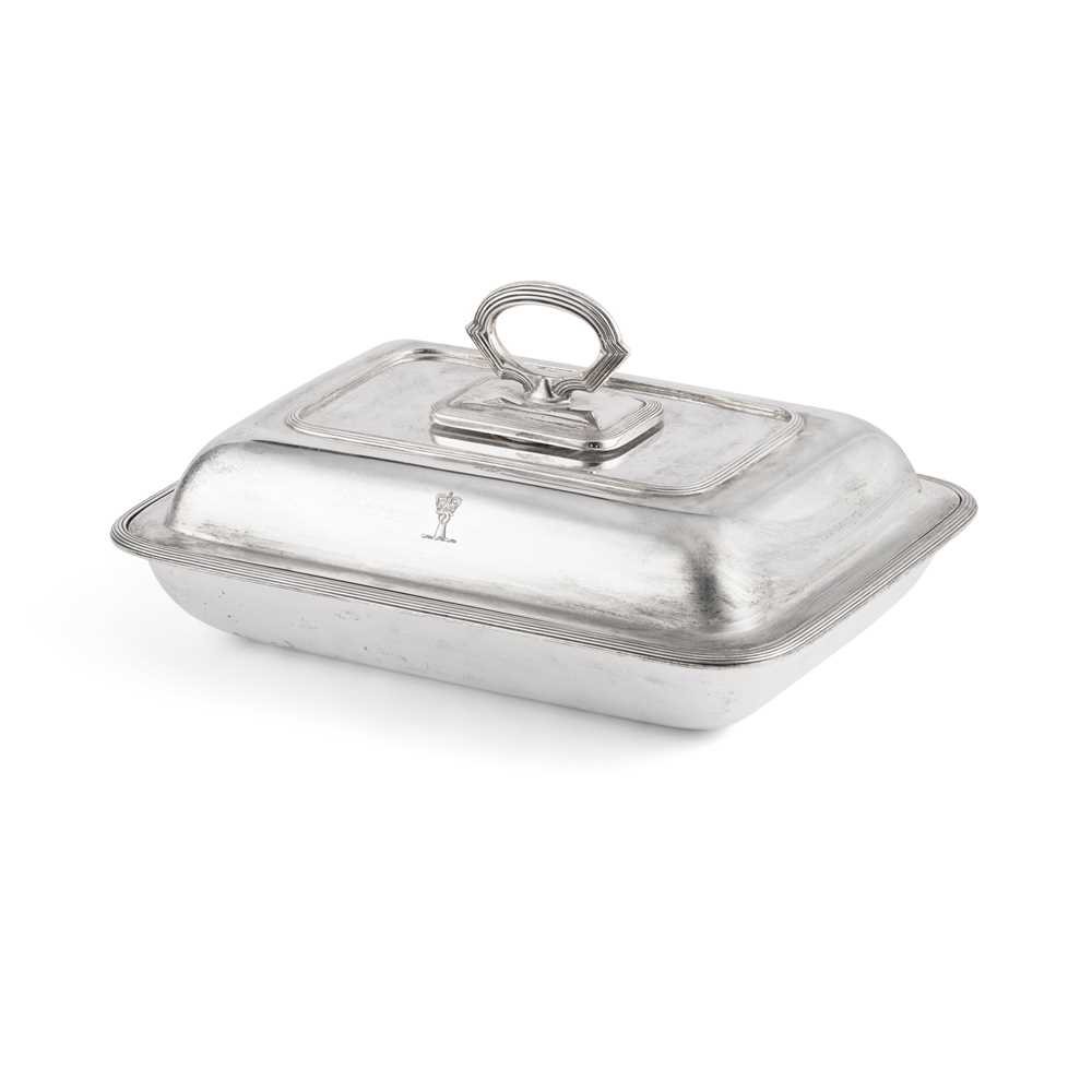A 1930S ENTRéE DISH AND COVER
