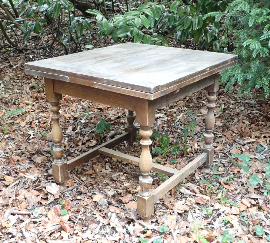 A 1930'S OAK RECTANGULAR