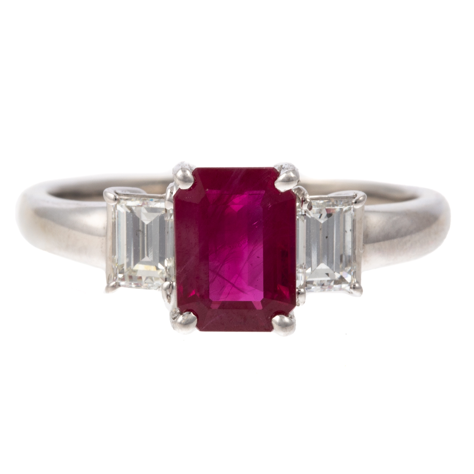 A 1.95 CT BURMESE RUBY & DIAMOND