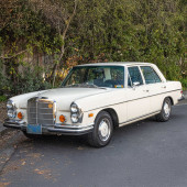 A 1973 MERCEDES BENZ 280 SE 4.