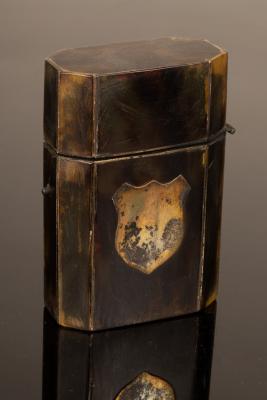 A 19th Century horn etui with