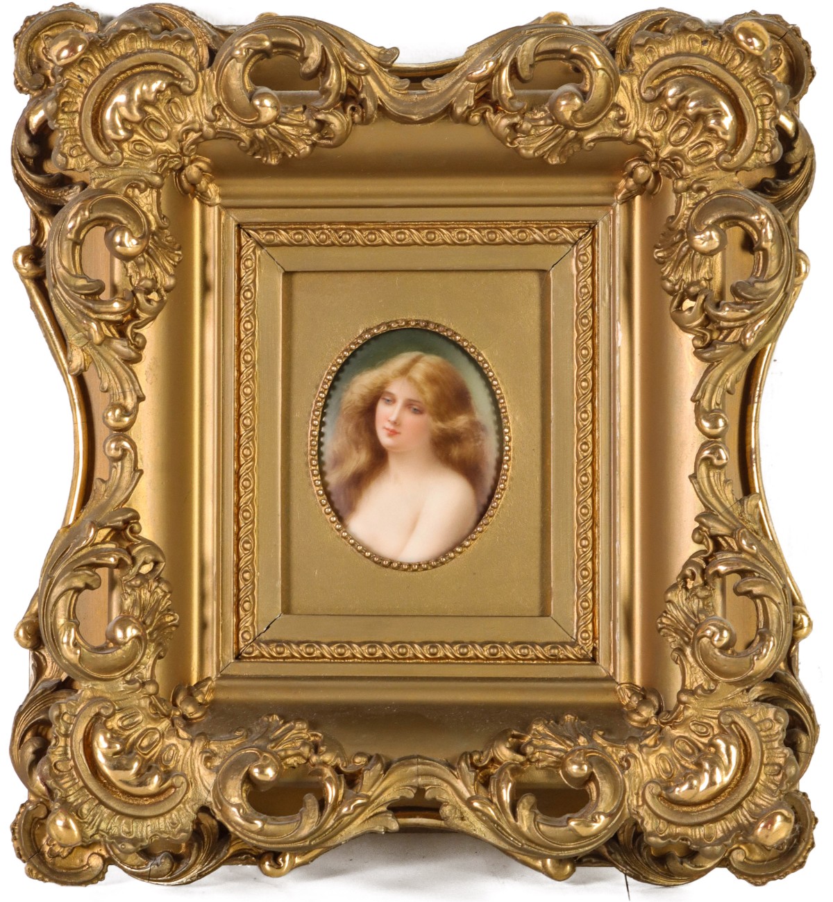 A 19TH CENTURY MINIATURE PORTRAIT