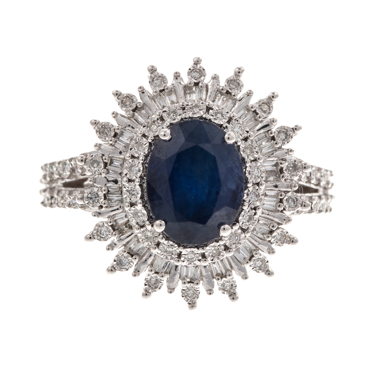 A 2.00 CT SAPPHIRE & DIAMOND HALO