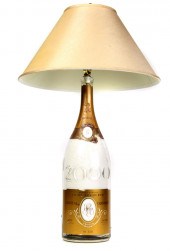 A 2000 LOUIS ROEDERER CRISTAL