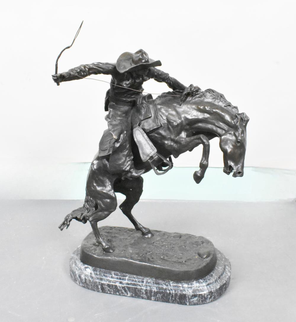 A 20TH CENTURY BRONZE SCULPTURE