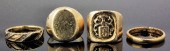 A 22ct gold wedding band (weig