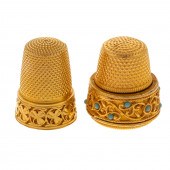 A 22K ART NOUVEAU THIMBLE & MO