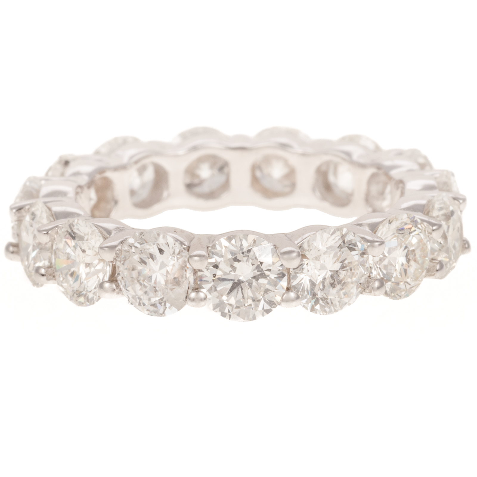 A 5.20 CTW DIAMOND ETERNITY BAND IN