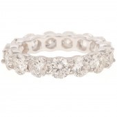 A 5.20 CTW DIAMOND ETERNITY BA
