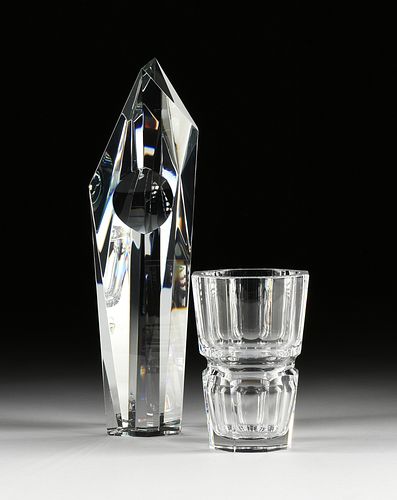A BACCARAT CRYSTAL SCULPTURE "LE