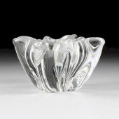 A BACCARAT CRYSTAL VASE, CIRCU