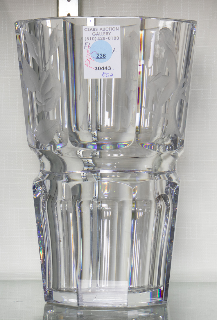 A BACCARAT INTAGLIO ENGRAVED VASE