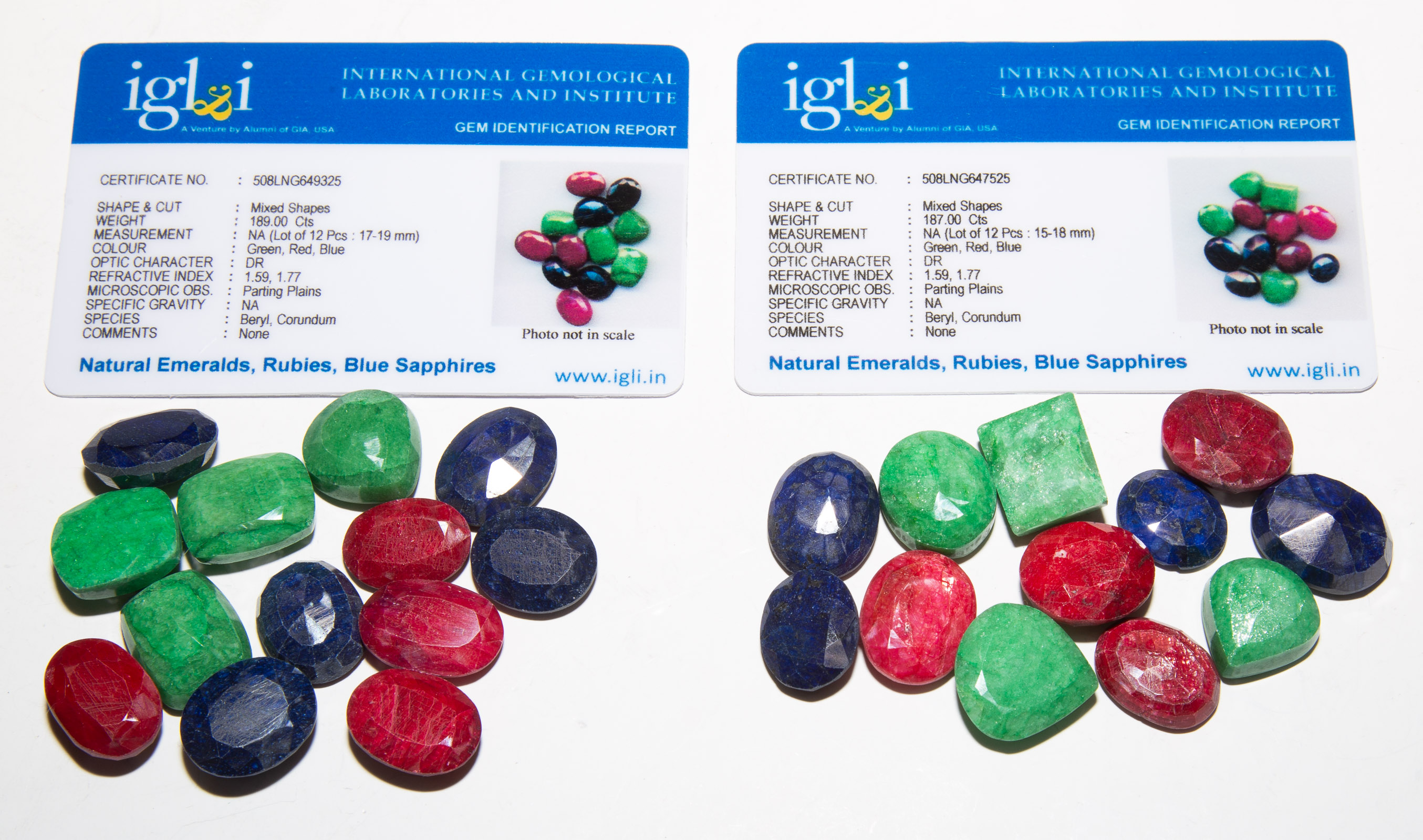 A BAG OF LOOSE EMERALDS, SAPPHIRE &