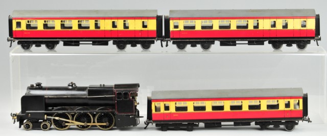 a/ BASSETT LOWKE LIVE STEAM TRAIN