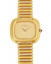 A BAUME & MERCIER LADY'S GOLD