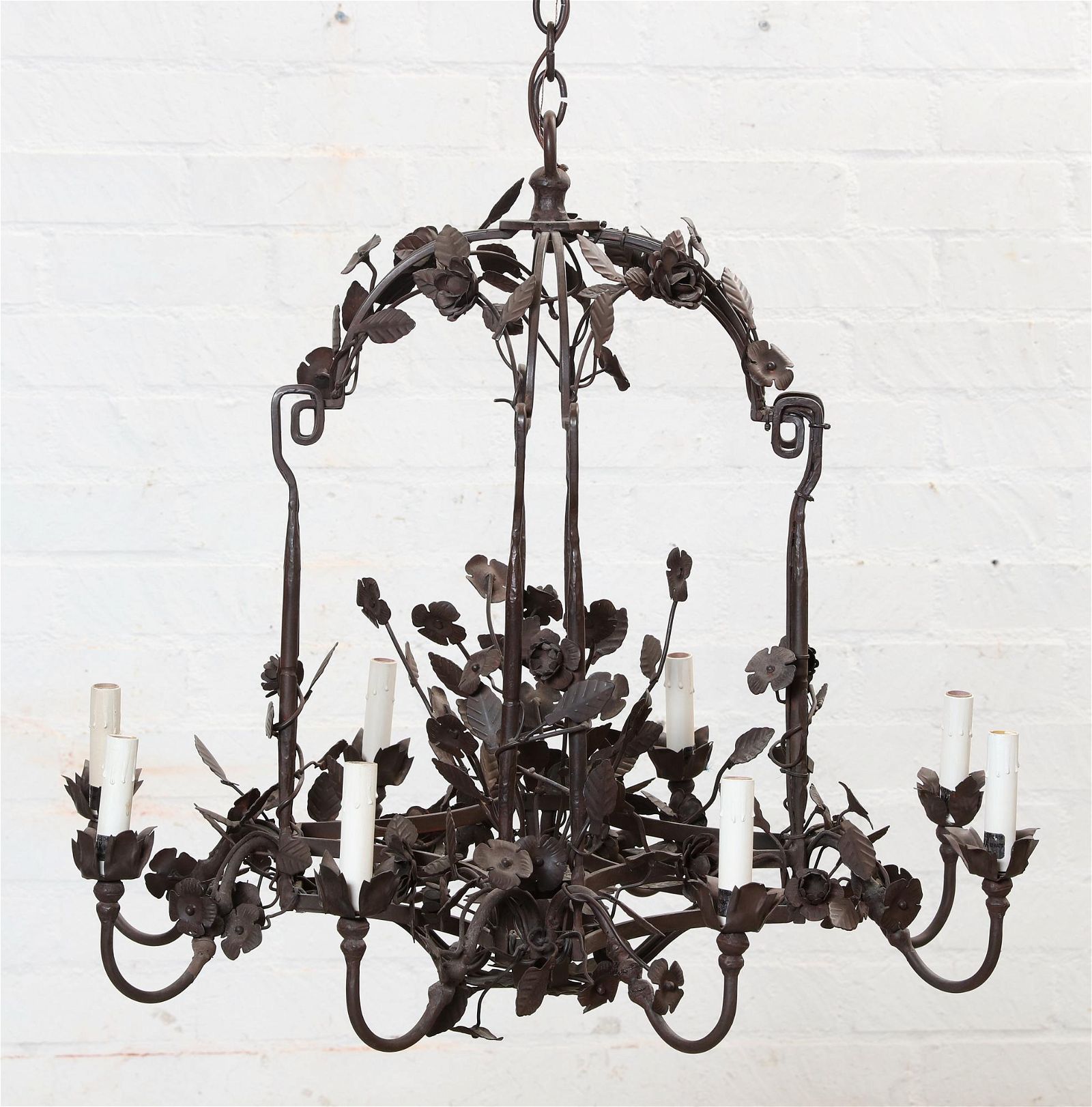 A BELLE EPOQUE STYLE EIGHT