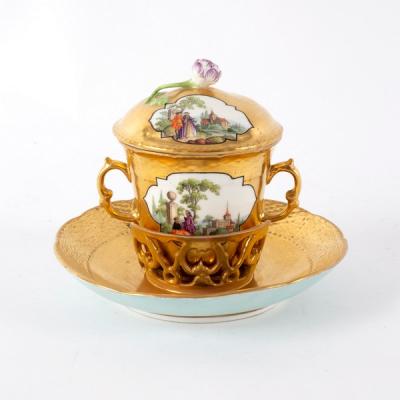 A Berlin chocolate cup, cover and