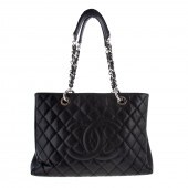 A BLACK CHANEL GRAND SHOPPING