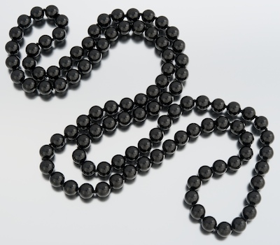 A Black Onyx Bead Necklace A