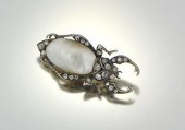 A Blister Pearl, Diamond Gold