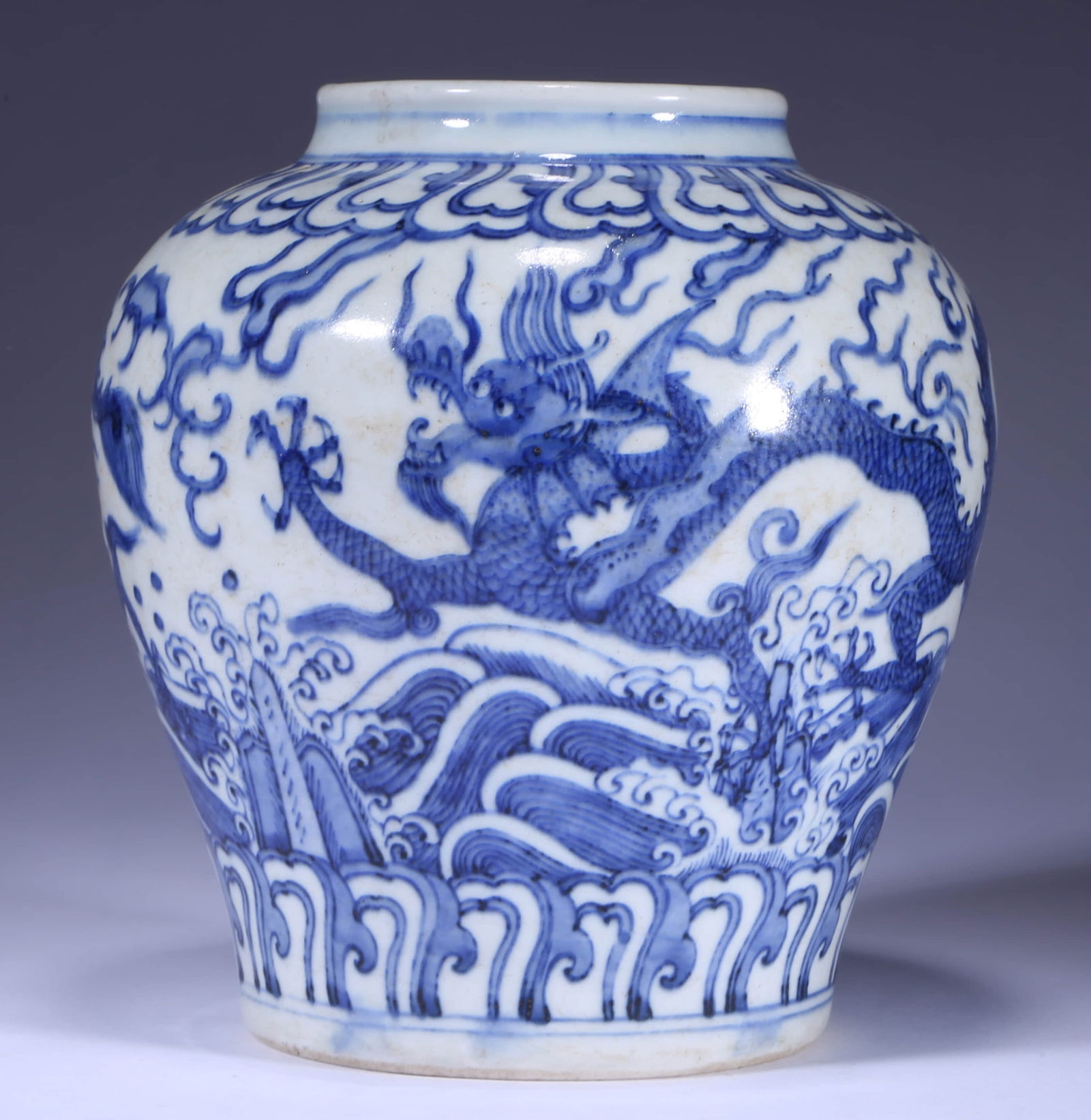 A BLUE AND WHITE 'CLOUD DRAGON'