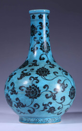 A BLUE-GROUND GRISAILLE VASE<b