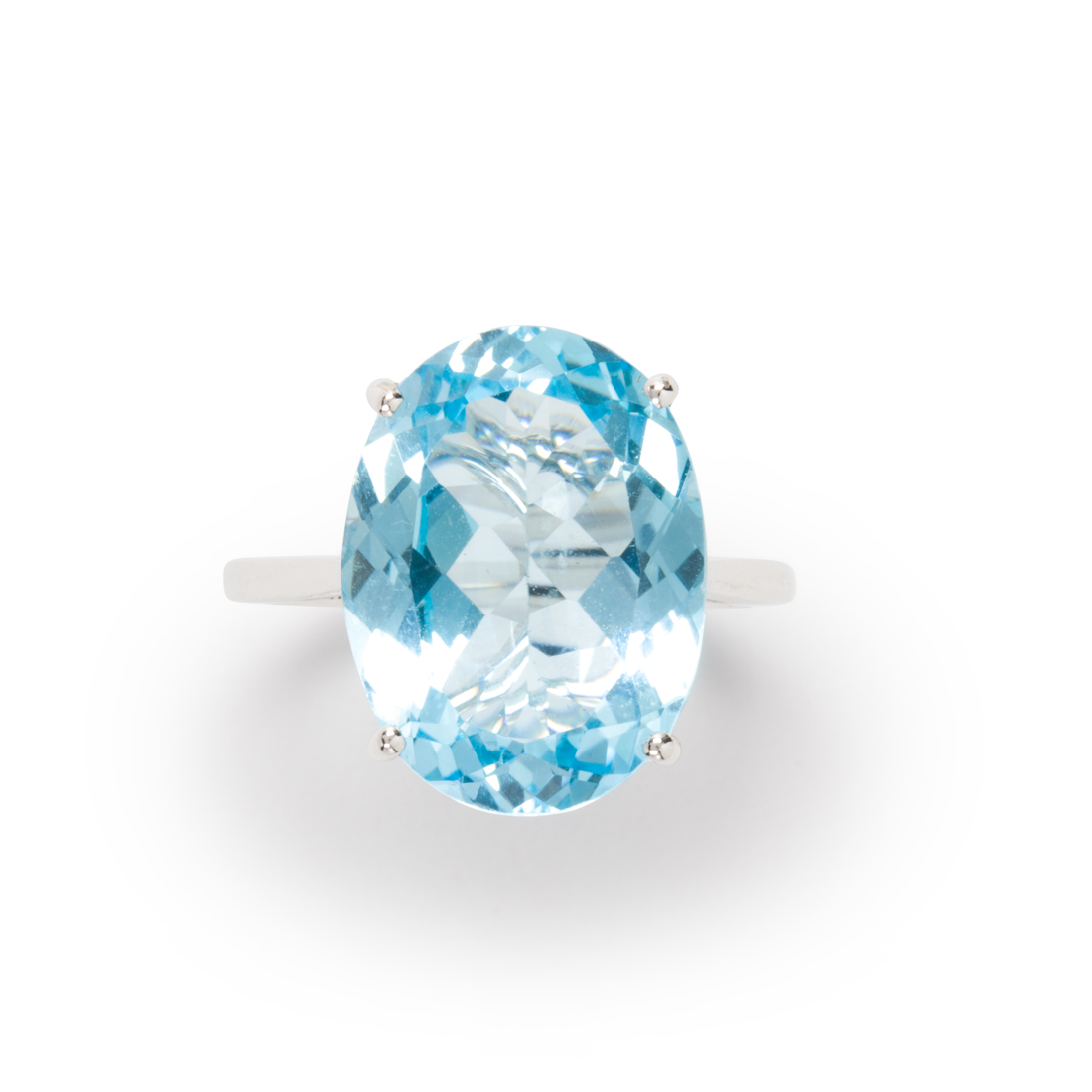 A BLUE TOPAZ AND TEN KARAT WHITE