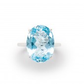 A BLUE TOPAZ AND TEN KARAT WHI
