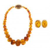 A BOLD AMBER NECKLACE & 18K AM