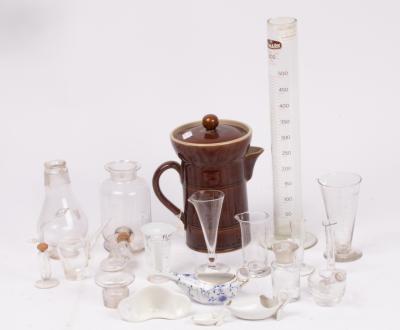 A Bourne Denby brown glaze inhaling