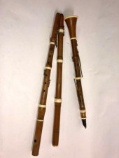 A boxwood clarinet stamped Whi