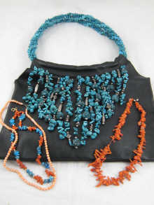 A branch coral necklace (approx. 40