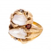 A BYPASS KESHI PEARL RING IN 1