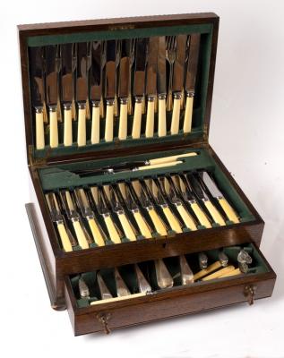 A canteen of silver plated