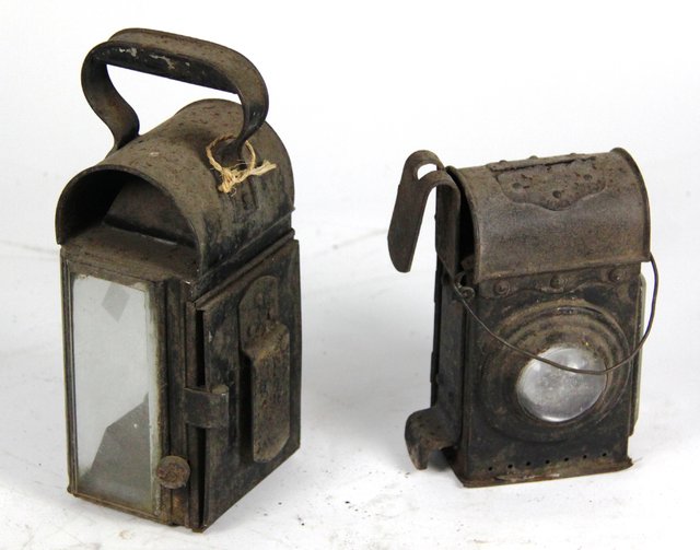 A carriage lamp with bevelled glass