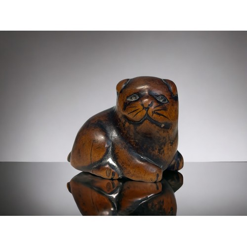 A carved Boxwood 'Cat'