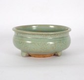 A celadon glaze censer, incise