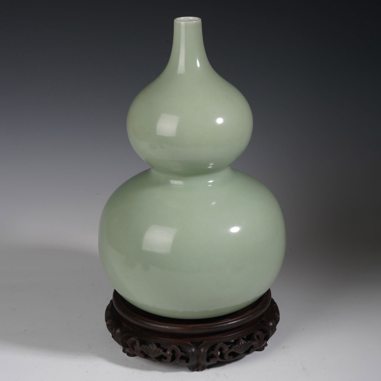 A CELADON GLAZE PORCELAIN GOURDS