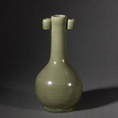 A CELADON GLAZED PORCELAIN ARR