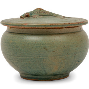 A Celadon Glazed Pottery Covered