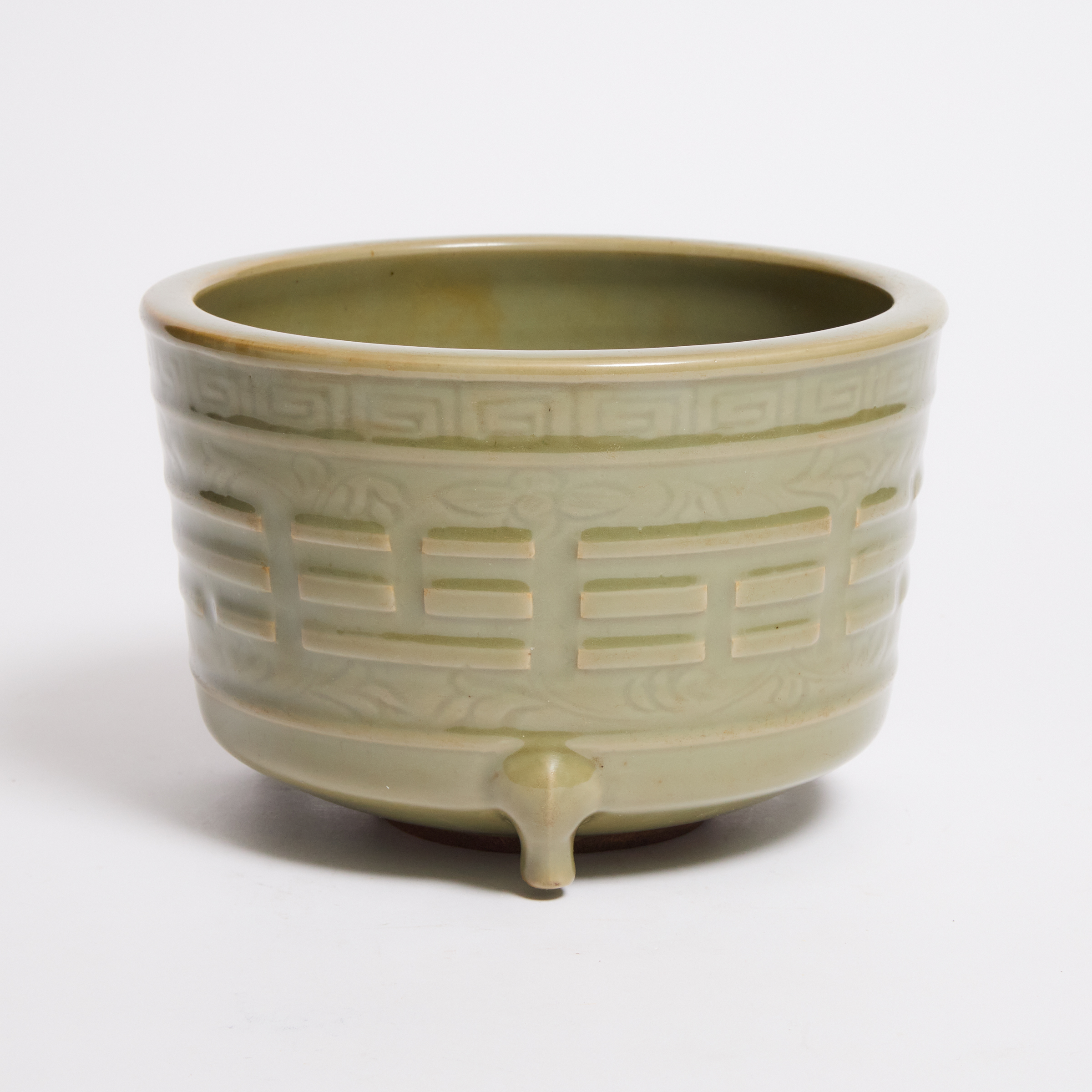 A Celadon-Glazed 'Trigram' Tripod