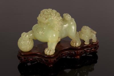 A celadon jade caving of a foo