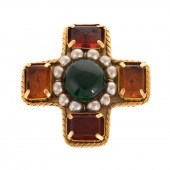 A CHANEL GRIPOIX BROOCH A Chan