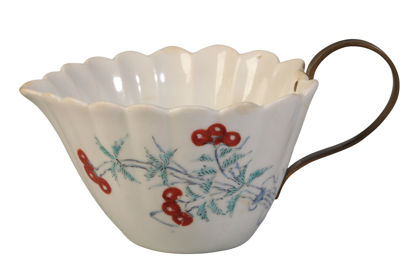 A CHELSEA FLUTED CREAM JUG circa