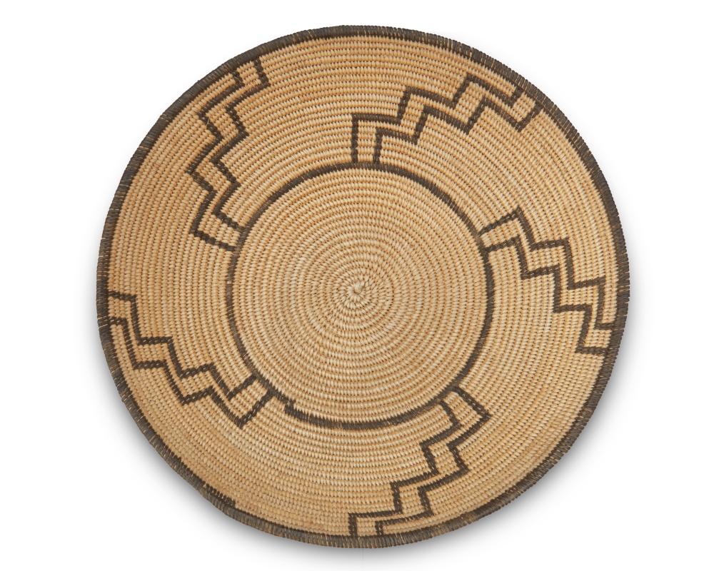 A CHEMEHUEVI BASKETA Chemehuevi