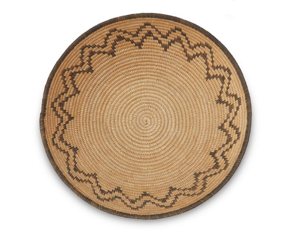 A CHEMEHUEVI BASKETA Chemehuevi