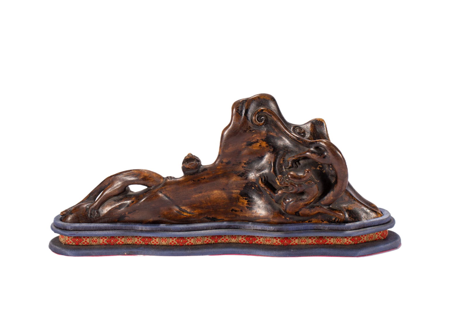 A CHENXIANG MOUNTAIN ORNAMENTSA