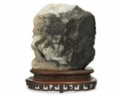 A CHINESE AGATE CARVINGA Chine